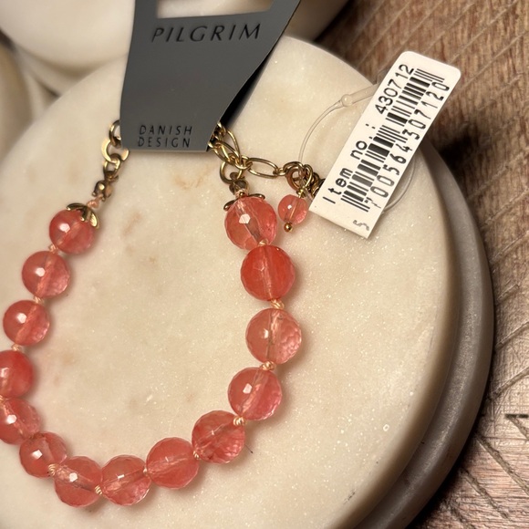 (#44) Pilgrim Pink Beaded Bracelet with Gold Accents - Picture 3 of 4